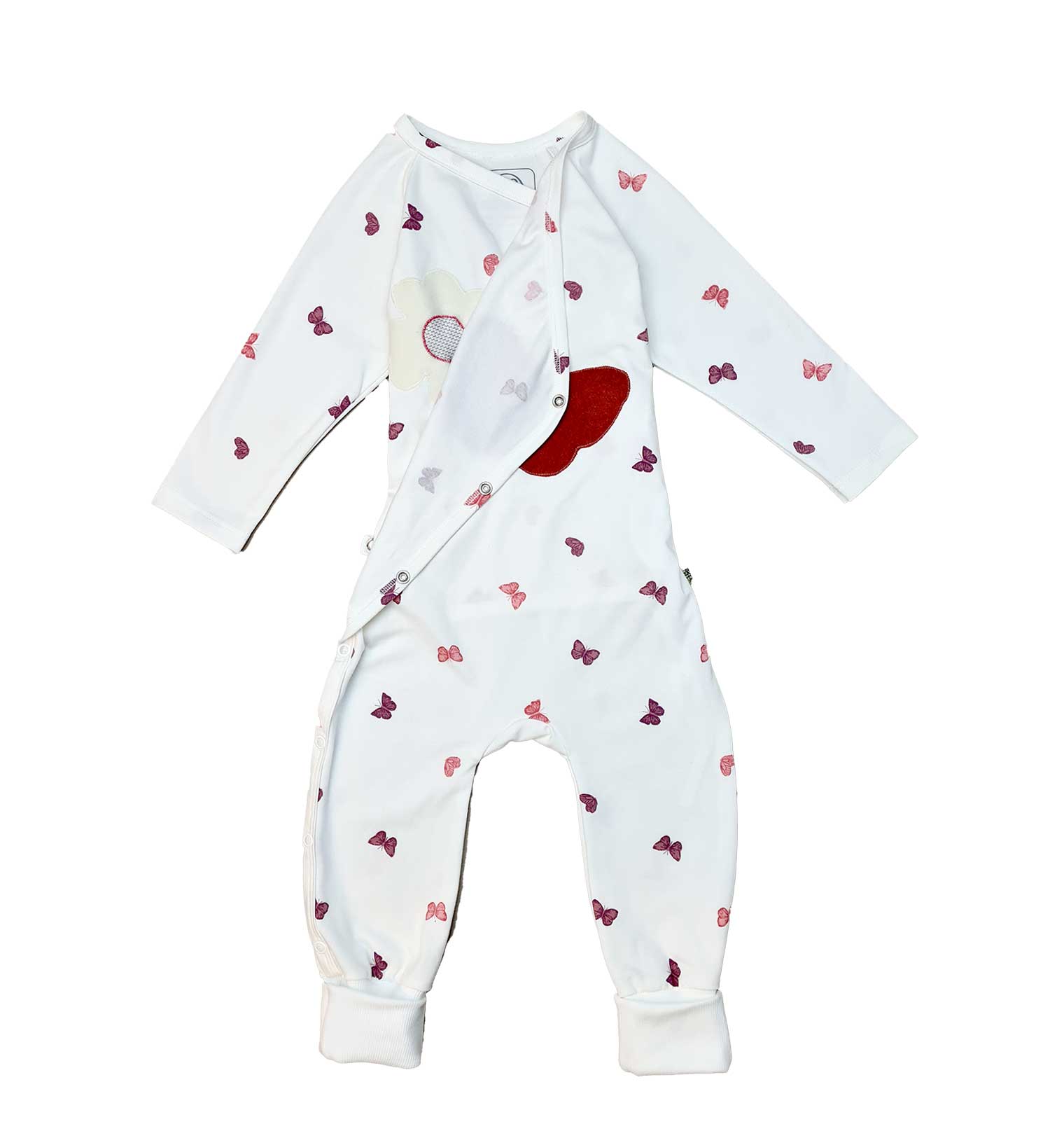 Babykleidung mit Funktion – Wickel-Schlafanzug für Technik & Komfort