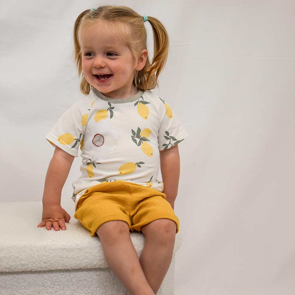 Unterhemd mit Zitronenmotiv – für MARY by sticklett geeignet, ideal als Sommer-Pyjama