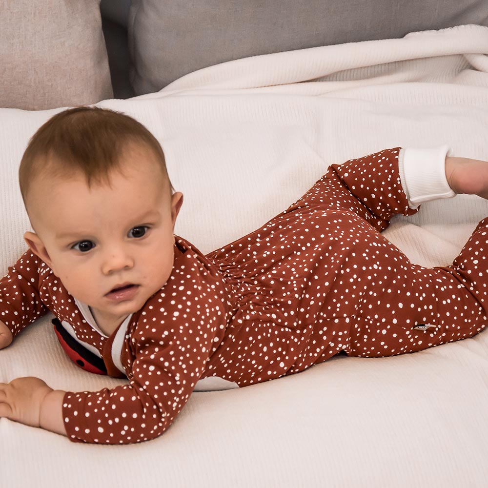 Wickelpyjama als Geschenk – Technik trifft Textil: kompatibel mit KUDDLY & MARY