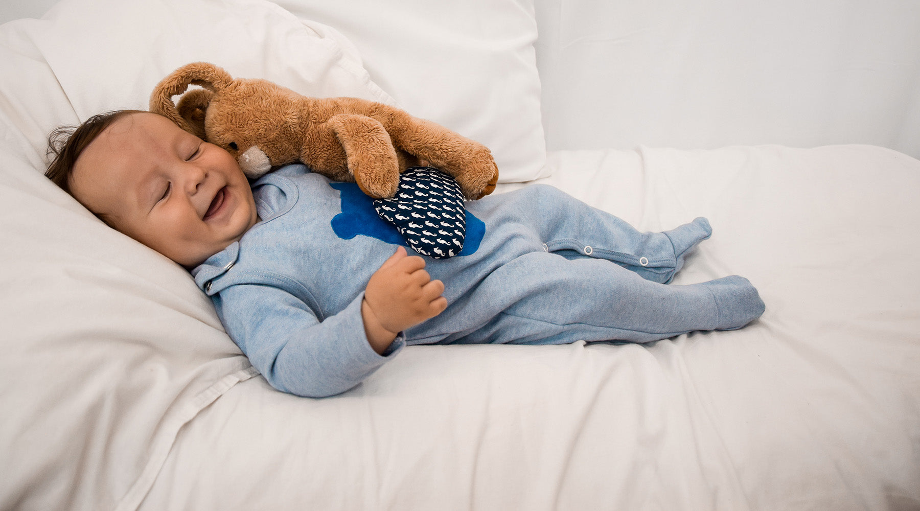 Nachts schwitzen: Was bedeutet das bei Babys?