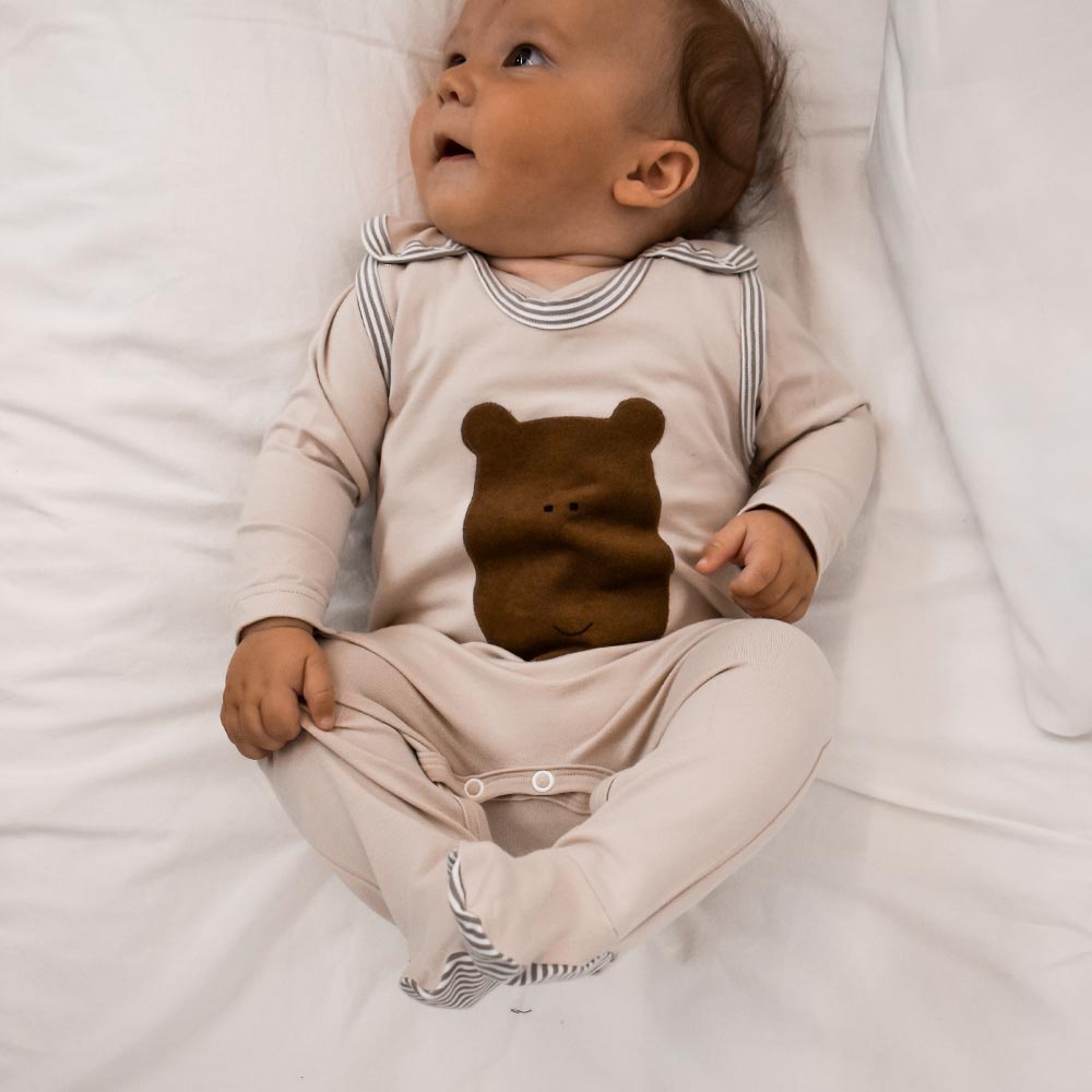 Neutrales Babyset in Beige – für Jungen & Mädchen geeignet