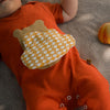 Originelles Babygeschenk in Rot – praktisch, stilvoll & liebevoll zusammengestellt