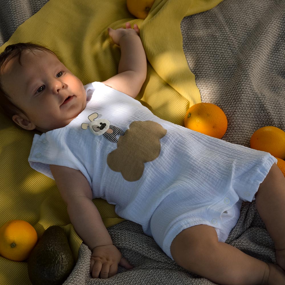 Kinderbekleidung aus Musselin – leicht, atmungsaktiv & kombinierbar mit sticklett Zubehör