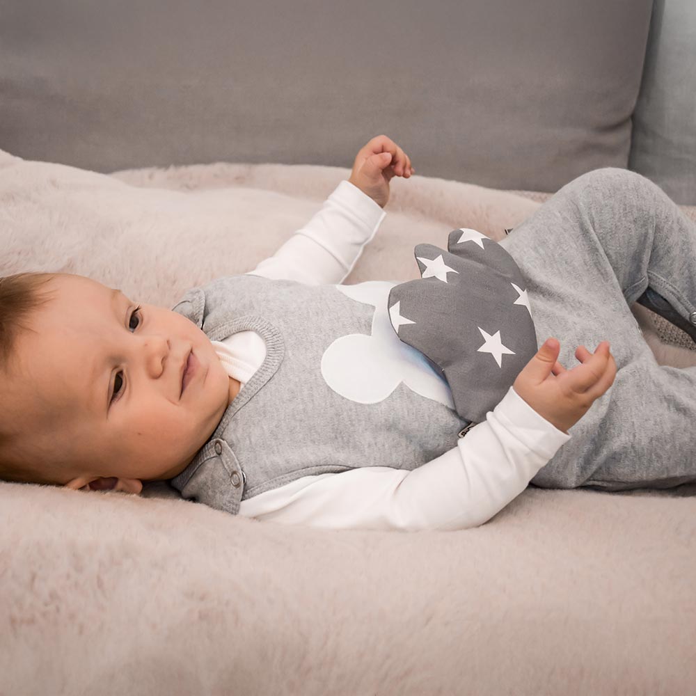 Beruhigendes Wärmekissen – ideal zur Einschlafhilfe bei Babys mit wohltuenden Kräutern gefüllt 