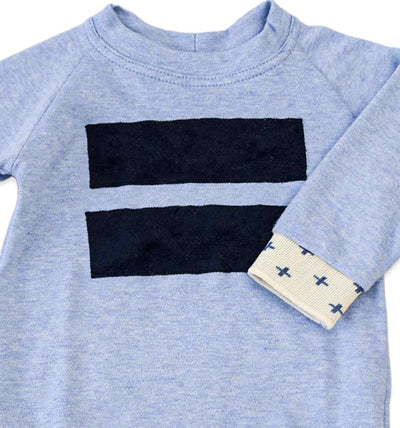 Feiner Baby Sweater mit extravagentem Bündchen
