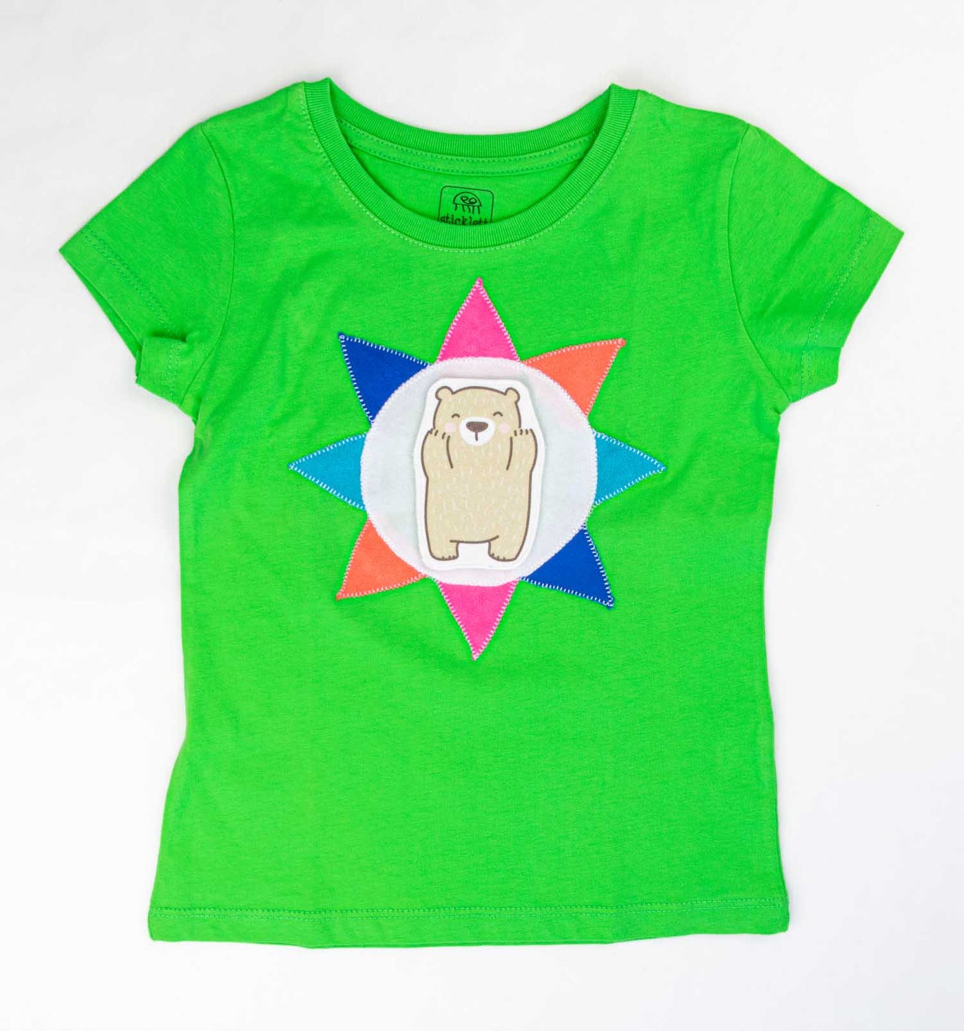T-Shirt grün mit bunter Sonne kurzarm | sticklett Online Store.