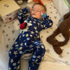 Schlafanzug Baby-Overal mit lustigem Tier Print in Nachtblau | sticklett Online Store.