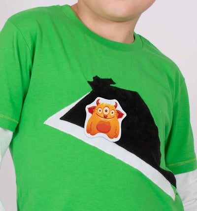 T-Shirt in grün mit Raumschiff | sticklett Online Store.