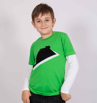 T-Shirt in grün mit Raumschiff | sticklett Online Store.