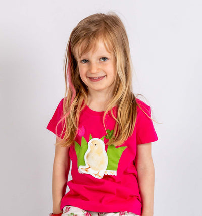 Mädchen T-Shirt in pink mit aufgenähter Blumenwiese - kurzarm | sticklett Online Store.